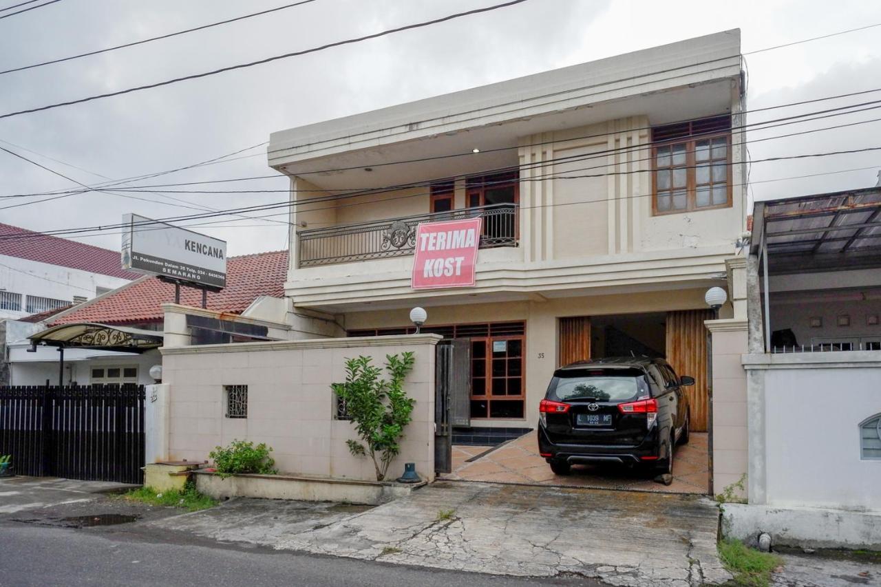מלון Koolkost Near Kawasan Simpang Lima סמאראנג מראה חיצוני תמונה